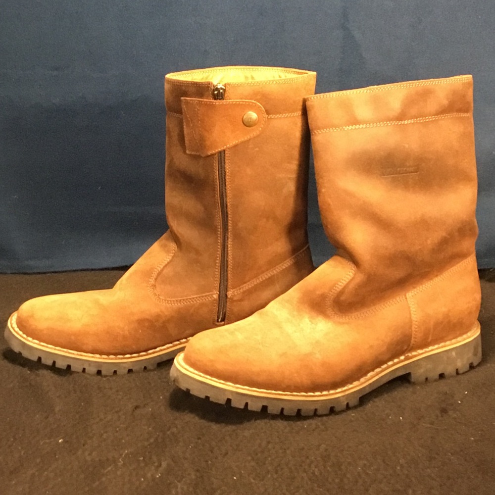 Technica ‘Country” fleece lined leather boots.
Like new condition 
Men’s 13